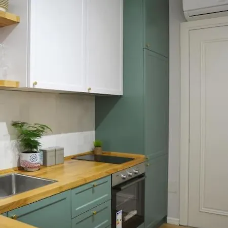 Cloud Apartment